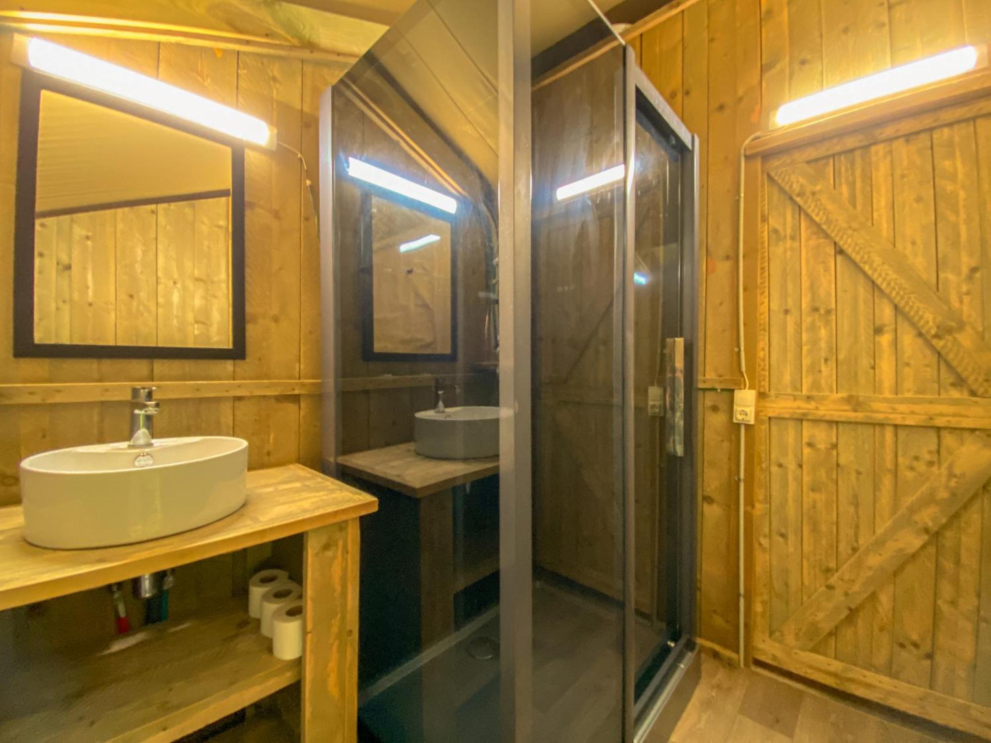 Camping Parc Gualba 古奥巴蒂达特 外观 照片
